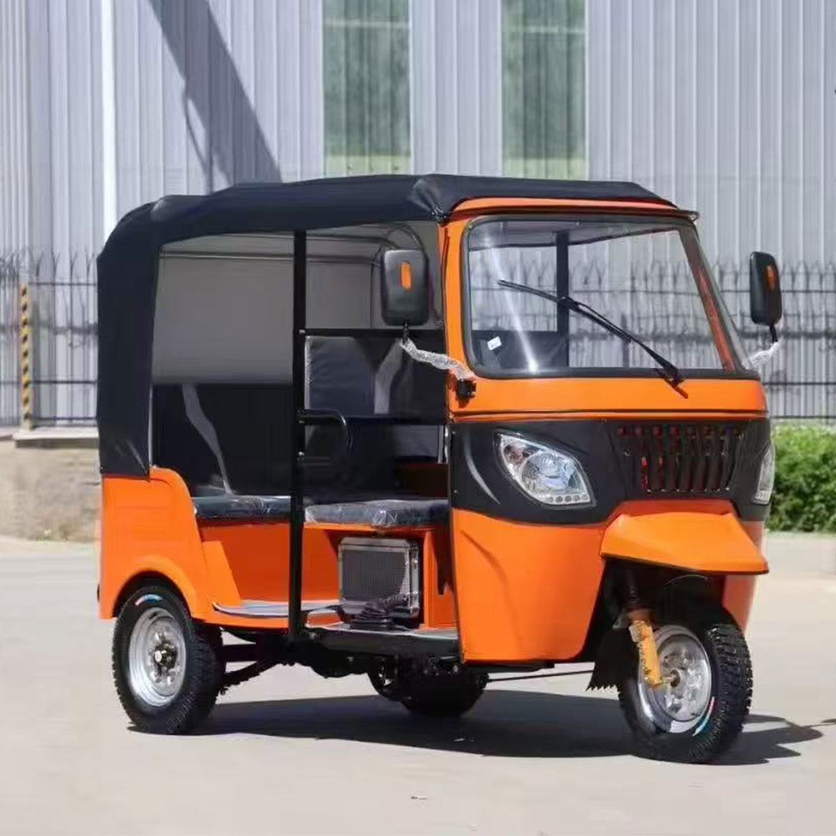 Passenger Auto Rickshaw Buying Guide for Business Use